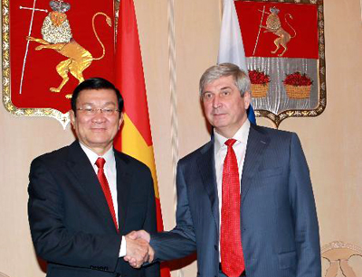 ປະທານປະເທດ Truong Tan Sang ພົບປະກັບຜູ້ວ່າການແທນປະທານ Duma ແຫ່ງຊາດ ລັດເຊຍ